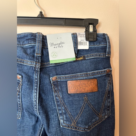 Wrangler Retro The Green Jean High-Rise Flare Trousers - Picture 3 of 7